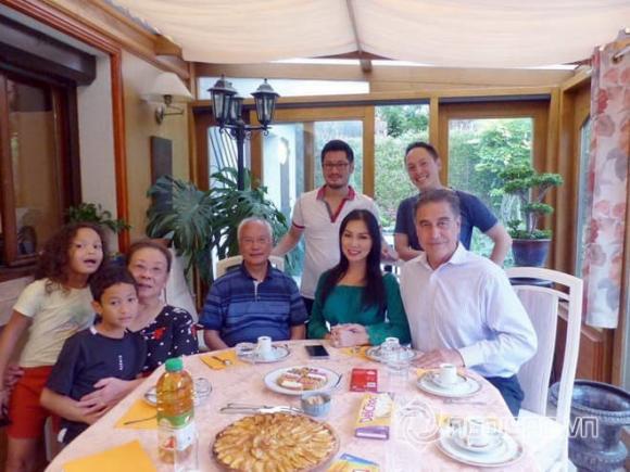 Kavie Trần, sao việt