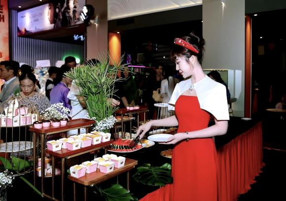 Hara, Sala Uyên Trinh, Thời trang sao, Hồ Hứa Uyên Trinh