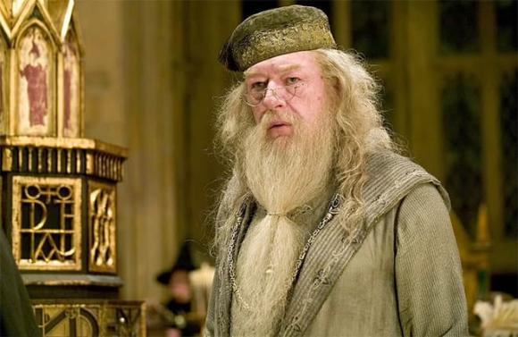 View - Diễn viên huyền thoại trong Harry Potter - 'Cụ Dumbledore' qua đời