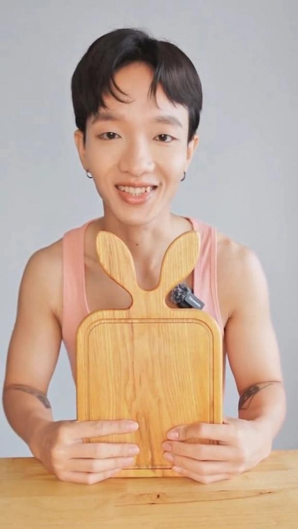 diễn viên Rocker Nguyễn, ca sĩ Hoàng Dũng, Ca sĩ mặt nạ mùa 2