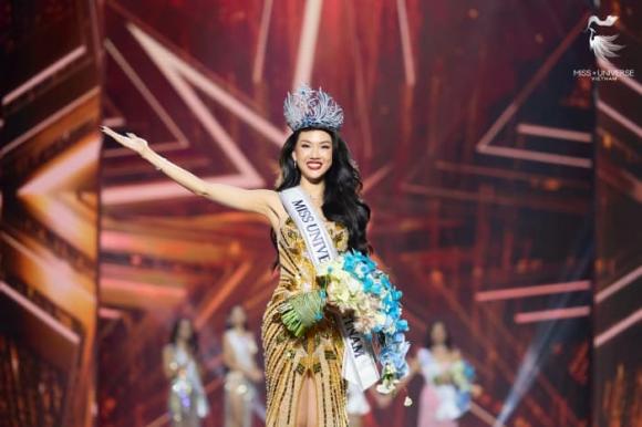 Miss Universe Vietnam 2023, sao Việt, Bùi Quỳnh Hoa