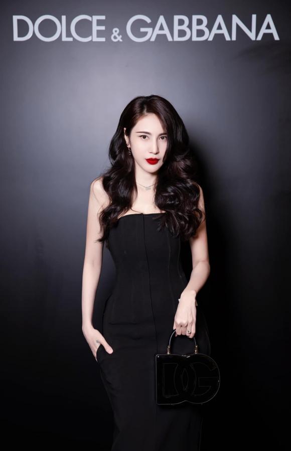 ca sĩ Thủy Tiên, sao Việt