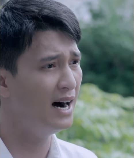 View - Cảnh phim mới của Huỳnh Anh trong 'Biệt dược đen' bị chê: Đúng ra là rất cảm động nhưng nam chính lại khiến khán giả 'tụt mood'