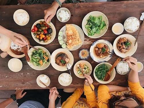 bữa cơm, lời mời ăn cơm, kẻ ăn cơm