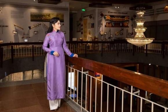 ca sĩ Ngọc Mai, O Sen, sao Việt