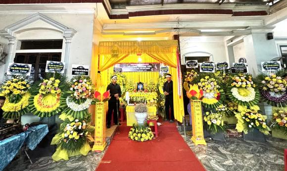 Bùi Tiến Dũng, bố Bùi Tiến Dũng qua đời, đám tang bố Bùi Tiến Dũng, giới trẻ