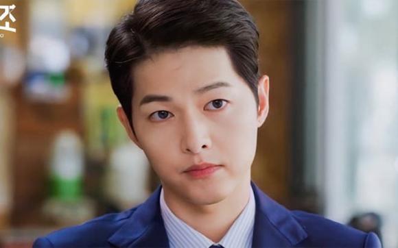 View - Song Joong Ki bất hòa với gia đình trong cuộc hôn nhân thứ 2, bố anh từng suy sụp và mất liên lạc với con trai sau vụ ly hôn với Song Hye Kyo?