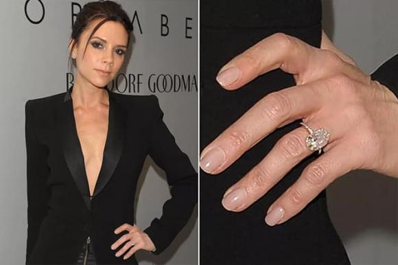 View - Hơn 24 năm chung sống, Victoria Beckham đã đeo 15 chiếc nhẫn cưới trị giá hơn 896 tỷ đồng