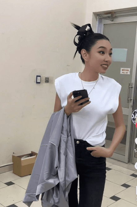 thuy tien, hoa hau thuy tien, nguyen thuc thuy tien, 