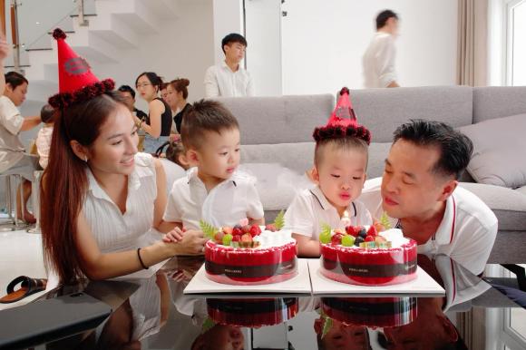 View - Dương Khắc Linh tổ chức sinh nhật cho 2 quý tử, khung ảnh gia đình hạnh phúc khiến nhiều người ghen tị