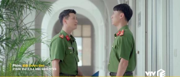View - Nam phụ cảnh sát 'lấn lướt' Huỳnh Anh trong phim 'Biệt dược đen' - Hoàng Long, ngoài đời thế nào? 