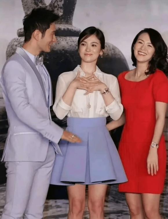 View - Bức ảnh Huỳnh Hiểu Minh, Chương Tử Di và Song Hye Kyo chung khung hình gây tranh cãi khi cả ba đều ly hôn, netizen: 'Gần mực thì đen'