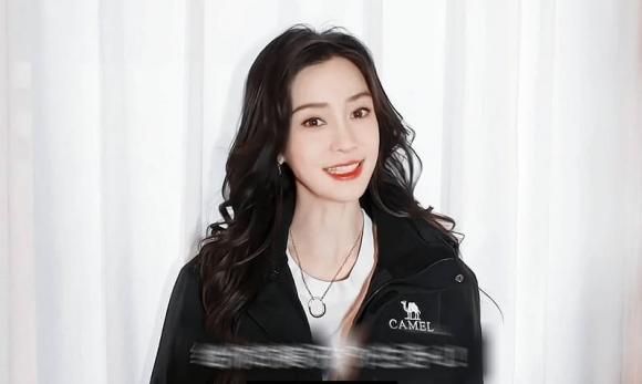  Angelababy,  Lisa nhóm Black Pink, hộp đêm Crazy Horse