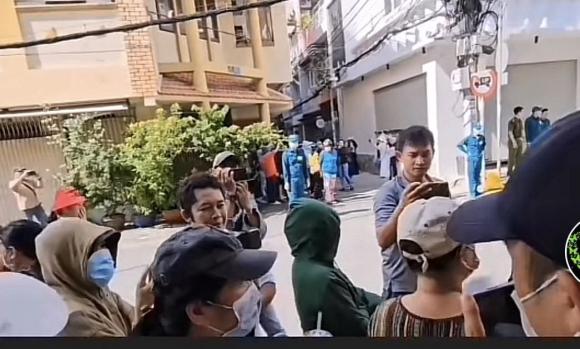 View - Cảnh náo loạn xung quanh nhà cố NSƯT Vũ Linh: Người dân hô sao kê khi thấy Hồng Phượng, bạn thân Hồng Loan tiết lộ sốc