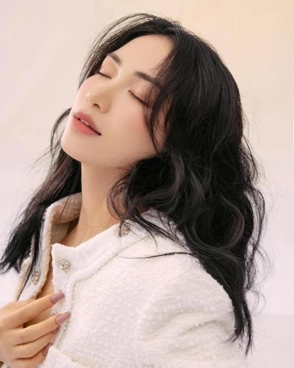 hòa minzy, sao việt 