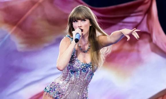 Taylor Swift, sao Hollywood, bảng xếp hạng các bài hát khủng của Taylor Swift
