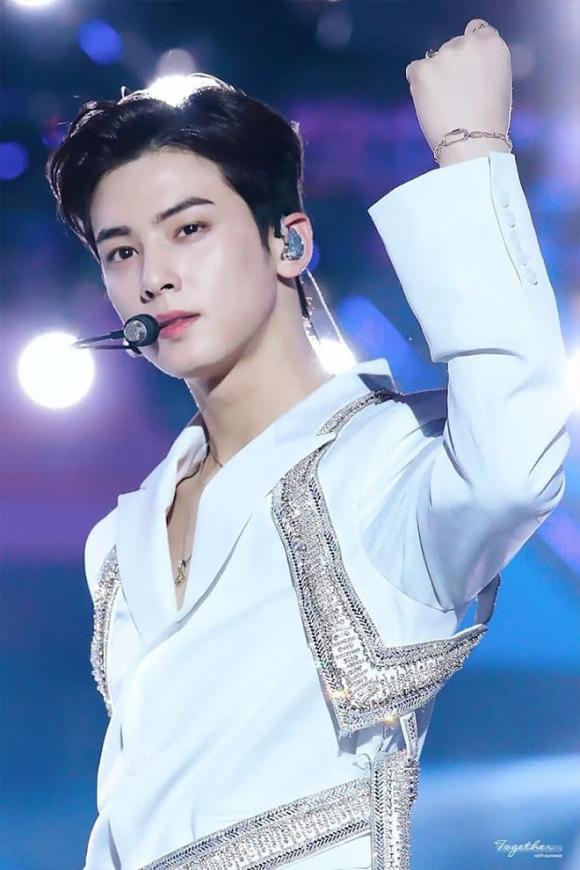 nữ hoàng/ông hoàng nổi tiếng K-Pop 2023, sao Hàn, Idol K-Pop