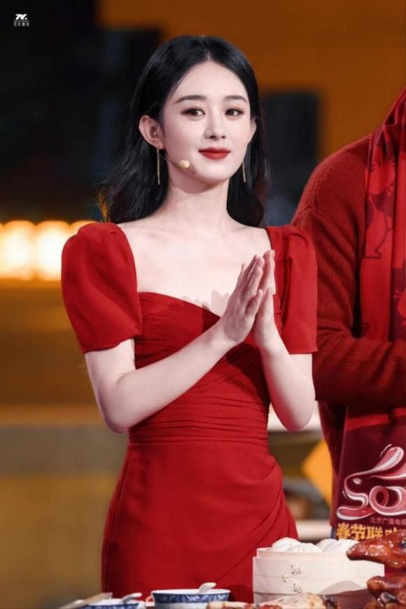 View - Nữ diễn viên Cbiz được yêu thích nhất năm: Địch Lệ Nhiệt Ba vững chắc ngôi đầu, trong khi Dương Mịch không lọt vào Top ba