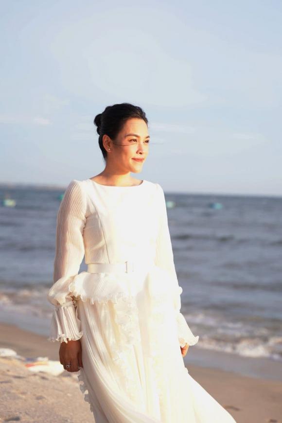Hoàng tử xiếc Quốc Nghiệp,ca sĩ Ngọc Mai, O Sen, sao Việt