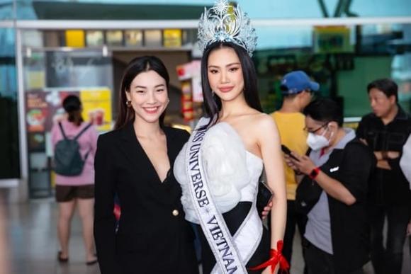 View - Hoa hậu Bùi Quỳnh Hoa chính thức xuất hiện và lên đường chinh chiến quốc tế sau thời gian dài vướng scandal