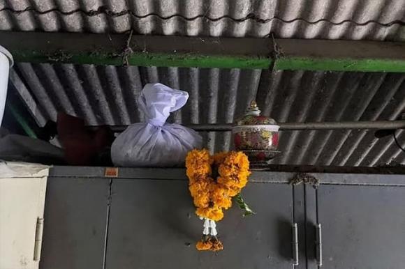 Charn Janwatchakal, người chồng Thái Lan sống với xác vợ suốt 21 năm, Jirawan Khaosun