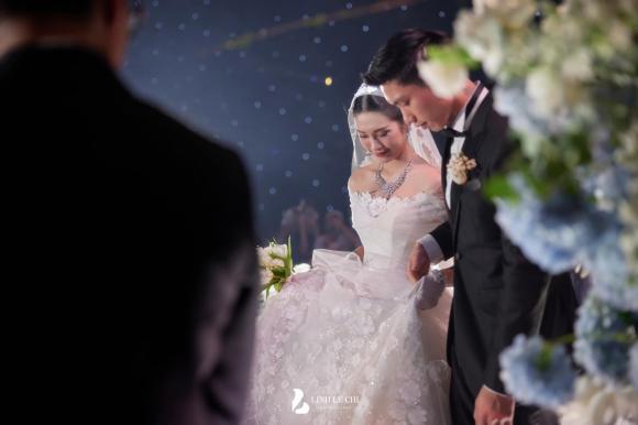 Đám cưới đoàn văn hậu doãn hải my,sao việt,cầu thủ việt