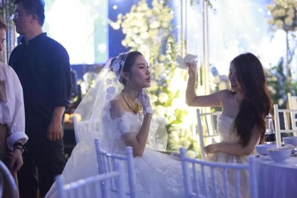 ca sĩ Hòa Minzy, sao Việt