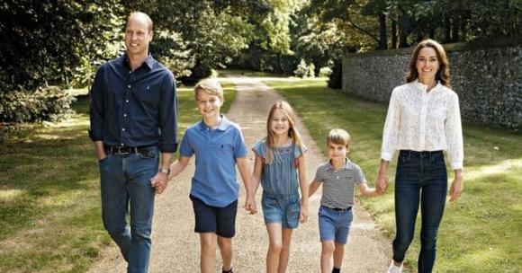 View - Tại sao Kate và William thấy việc nuôi dạy con cái của họ căng thẳng hơn việc hoàn thành nghĩa vụ hoàng gia?