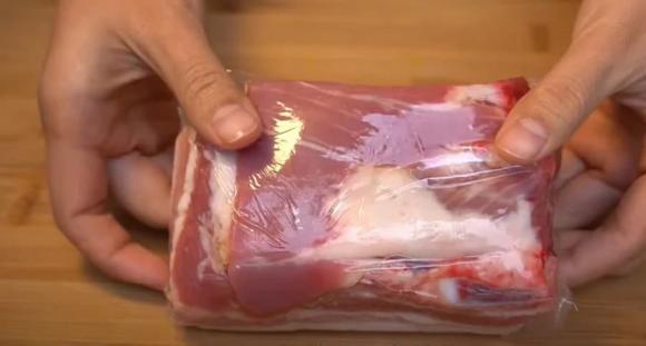 View - Trước khi bảo quản, quét thứ này lên thịt lợn, đảm bảo để quanh năm trong tủ lạnh không sợ mất chất dinh dưỡng