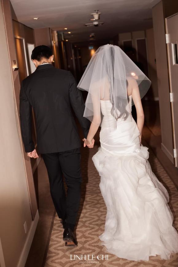 View - Đám cưới Đoàn Văn Hậu và Doãn Hải My tại Hà Nội: Cô dâu - chú rể chiếm sạch visual ngay khi xuất hiện