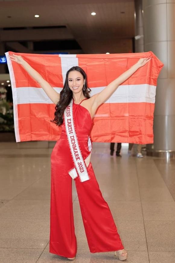 View - Dàn thí sinh Miss Earth 2023 đến Việt Nam, nhan sắc qua camera thường thế nào?