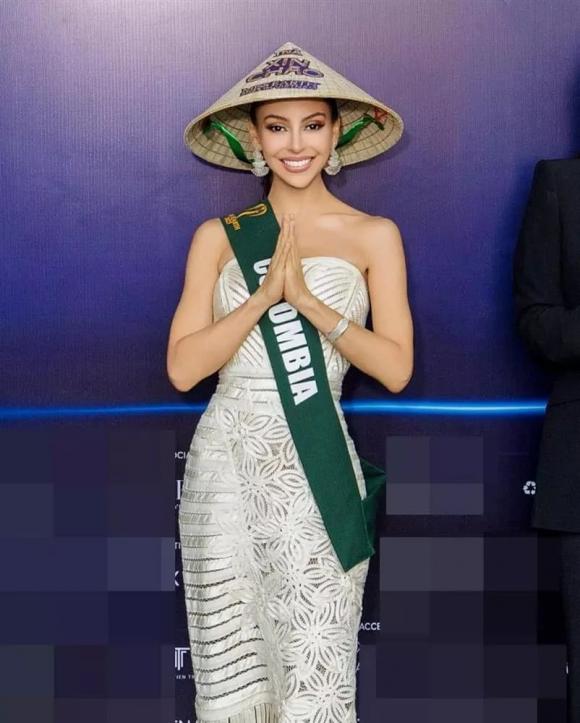 View - Thí sinh Miss Earth 2023 hào hứng khi đội nón lá Việt Nam nhưng Trương Ngọc Ánh lại chiếm spotlight