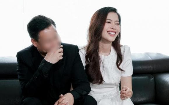 hoa khôi Nam Em, sao Việt