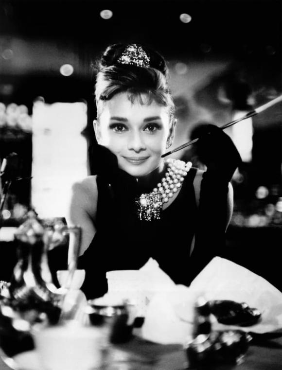 Những bức ảnh hiếm hoi của Hepburn, nữ diên viên xinh đẹp nhất Hollywood, Audrey Hepburn
