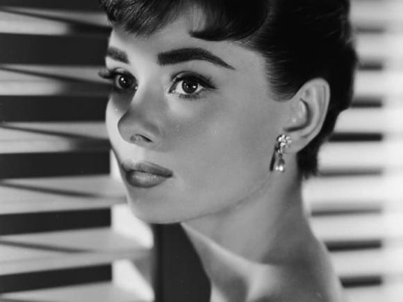 Những bức ảnh hiếm hoi của Hepburn, nữ diên viên xinh đẹp nhất Hollywood, Audrey Hepburn