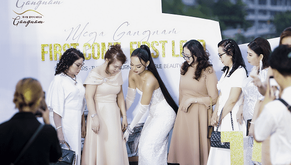 Mega Gangnam, Meta Elite, Mai Ngô, Như Vân