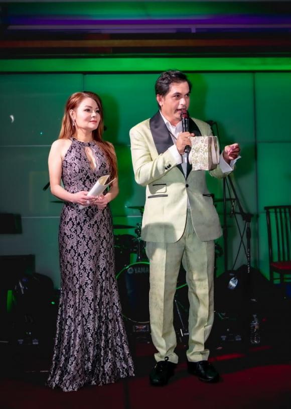 Hoa hậu Ninh Nguyễn, MC Đức Tiến, sao việt