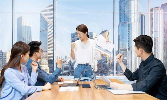 công sở, môi trường công sở, mối quan hệ với sếp