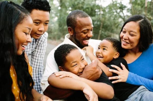 View - Gia đình hạnh phúc hay không đừng soi vợ chồng, nhìn vào con cái sẽ rõ mồn một, đặc biệt là 4 chi tiết này