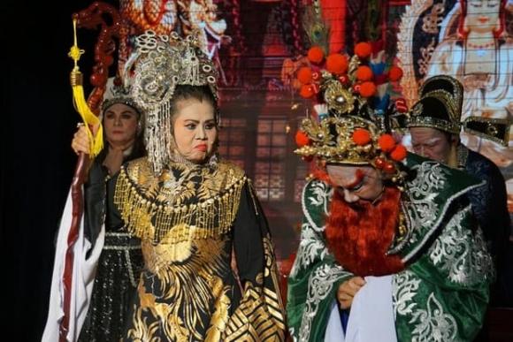nghệ sĩ Xuân Thu, sao Việt