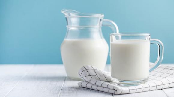 uống sữa, thời gian nốc sữa, 3 thời gian nốc sữa, nốc sữa buổi sớm, nốc sữa buổi tối