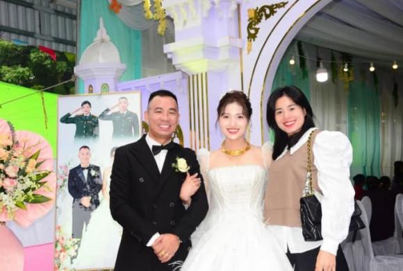 View - 'Bông hồng thép' của điền kinh Việt Nam - Nguyễn Linh Na xả ảnh đám cưới, nhiều VĐV nổi tiếng đến dự