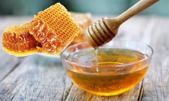 mật ong, công dụng của mật ong, uống mật ong vào thời điểm nào, sức khỏe 