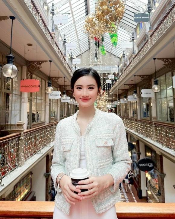 ý nhi, sao việt, hoa hậu ý nhi