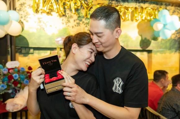 View - Trang Trần được chồng Việt kiều mừng sinh nhật hoành tráng, tiết lộ điều sợ nhất