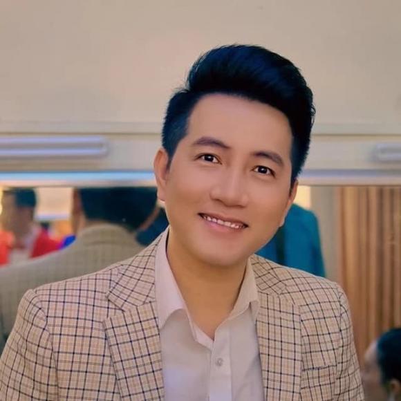 ca sĩ Nguyễn Phi Hùng, sao Việt