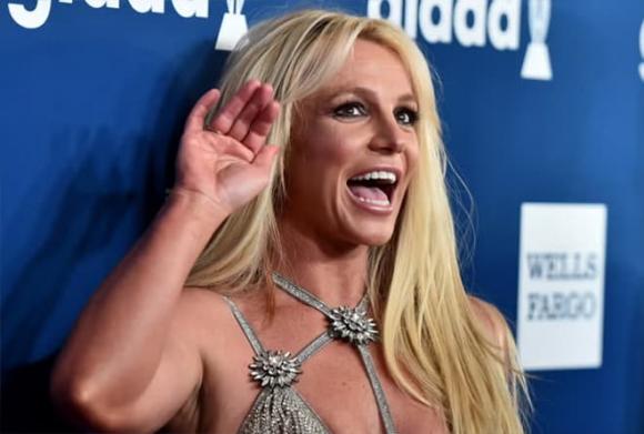 Britney Spears, Britney Spears giải nghệ, sao Hollywood