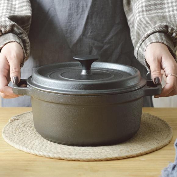 Nồi gang, loại nồi phổ biến trong nhà bếp, mẹo sử dụng nồi gang, mẹo nhà bếp