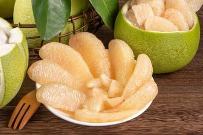 lưu ý khi chọn bưởi, chọn bưởi đúng cách, bưởi ruột đỏ, bưởi ruột trắng