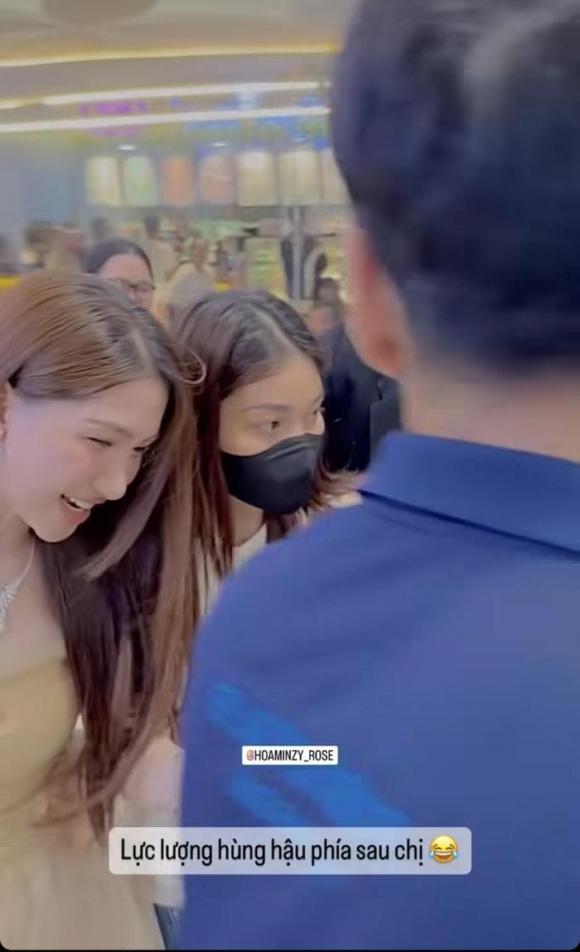 ca sĩ Hòa Minzy, sao Việt